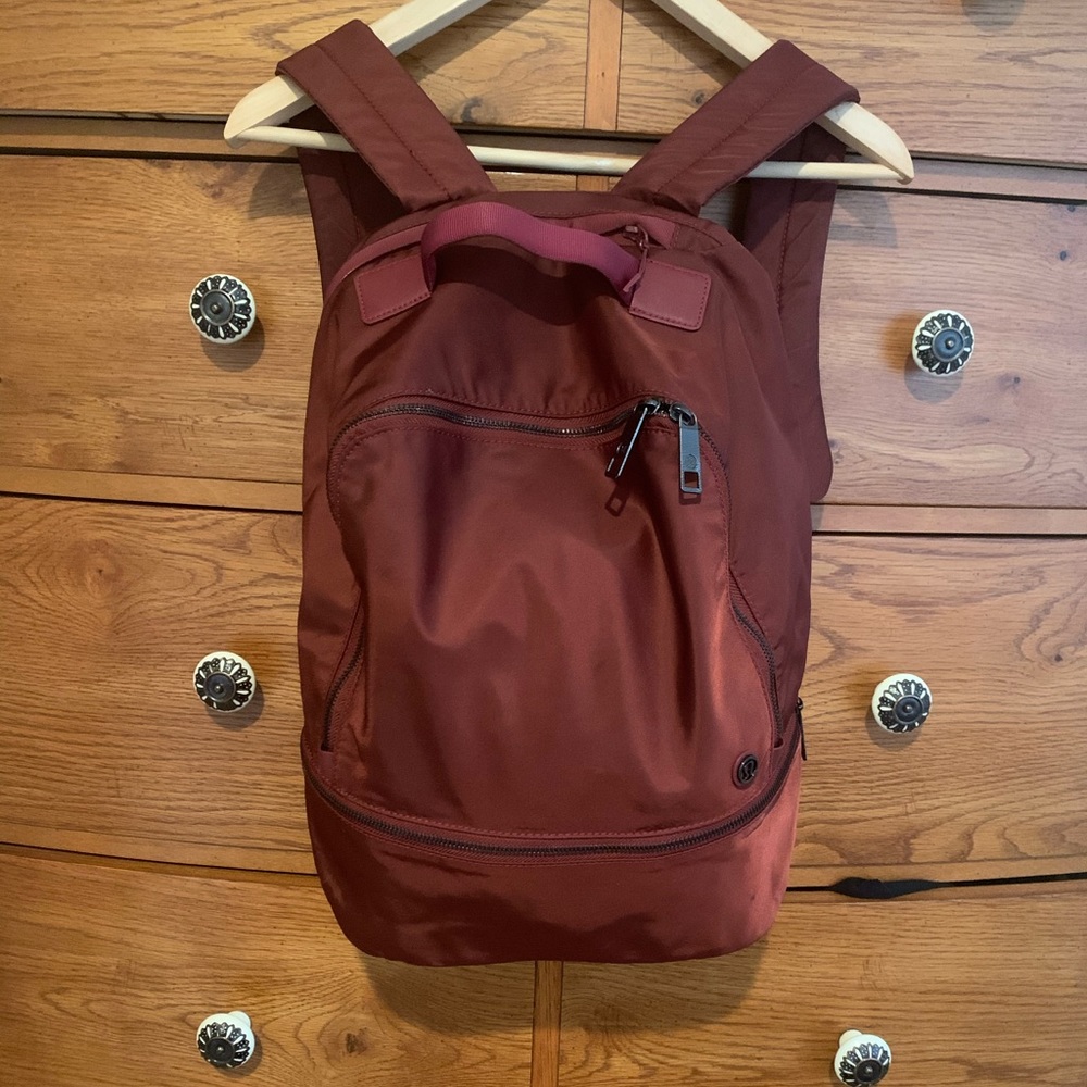 Lululemon adventure backpack